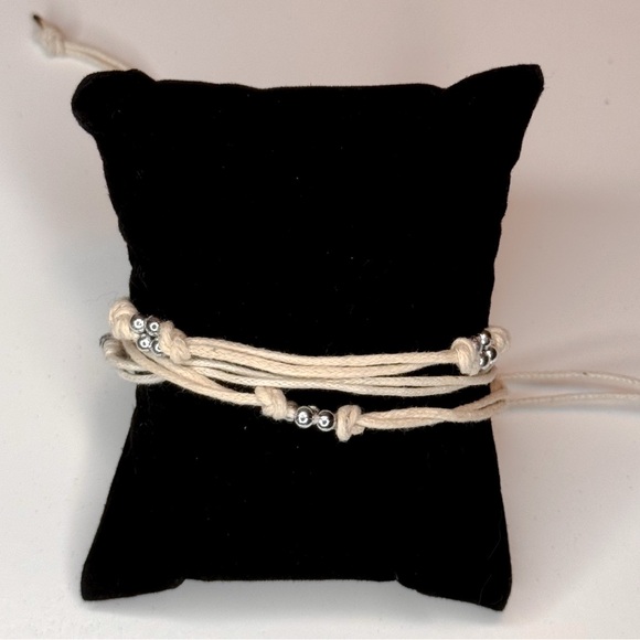 Pura Vida Cream/Off-White Bracelet - Picture 1 of 6